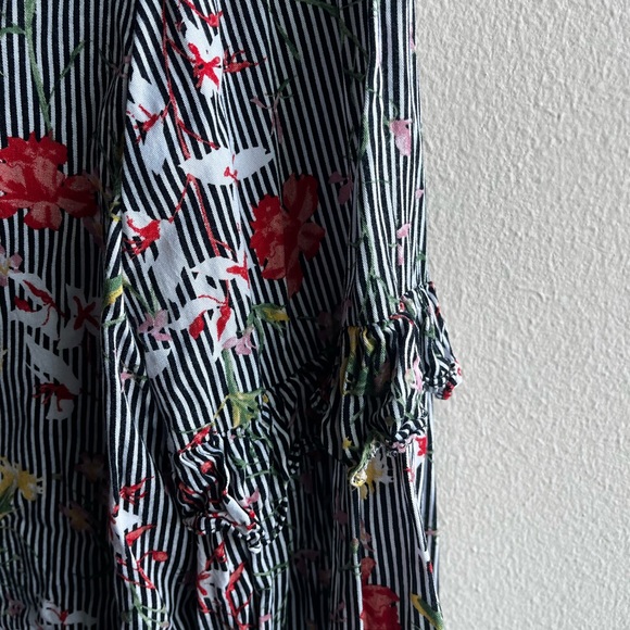 Pleione black and white striped floral ruffle top - Picture 2 of 7